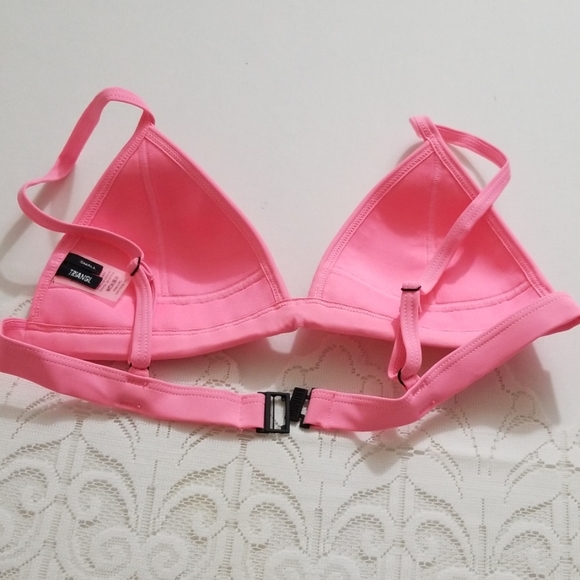 2T Triangl pink crochet bikini top. XS, S, S+ - Picture 2 of 4